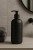 BUTELKA-500ML-CZARNA-MATOWA-DOZOWNIK-Z-POMPKA-Pojemnosc-500-ml.webp